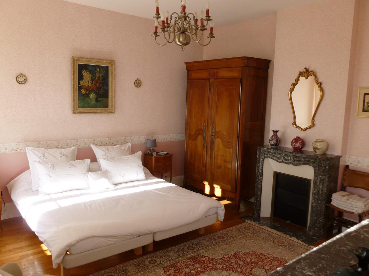 La Chambre Au Chateau Pernant Exteriér fotografie