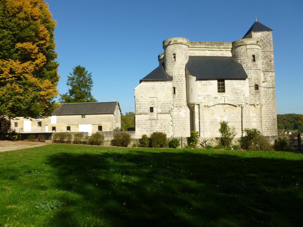La Chambre Au Chateau Pernant Exteriér fotografie